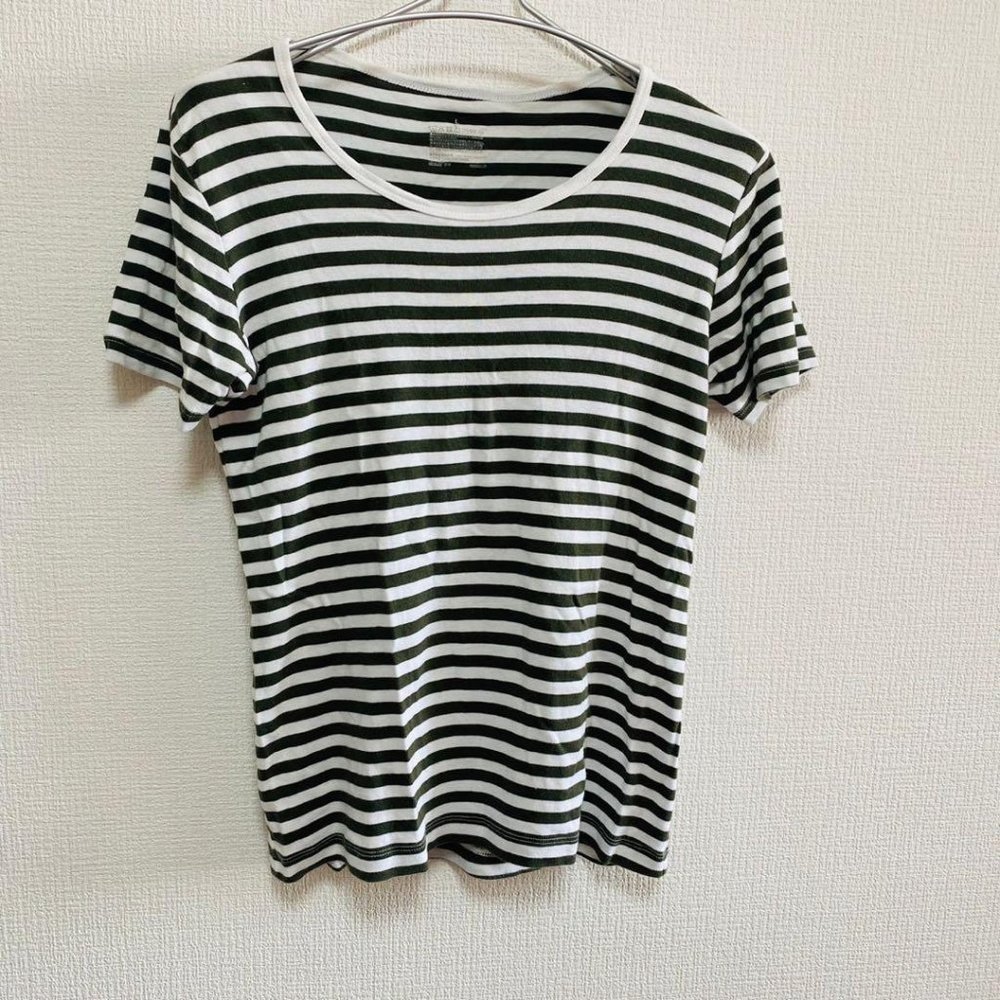 Black and white striped short sleeves